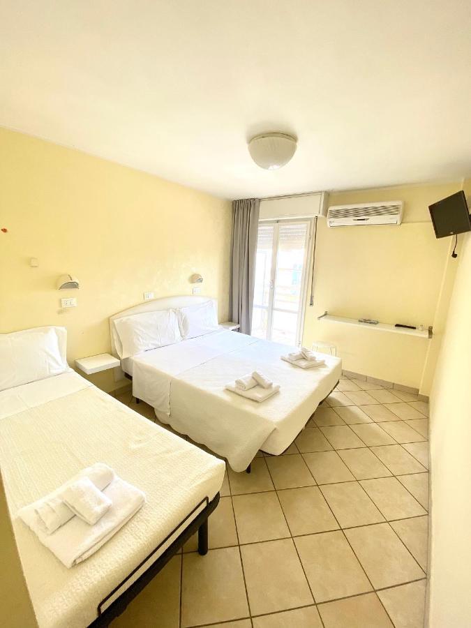 Hotel Morri'S Rimini Exterior foto